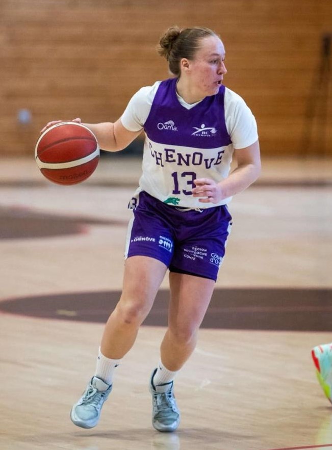 profil LEA ARNOULD