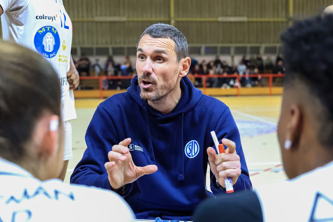 Profil Damien FONTAINE assis