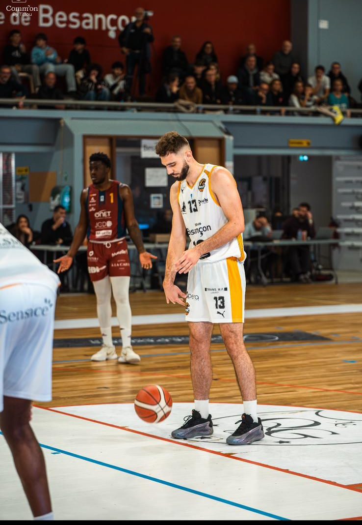 profil Hugo CLUYSEN BESAC ballon